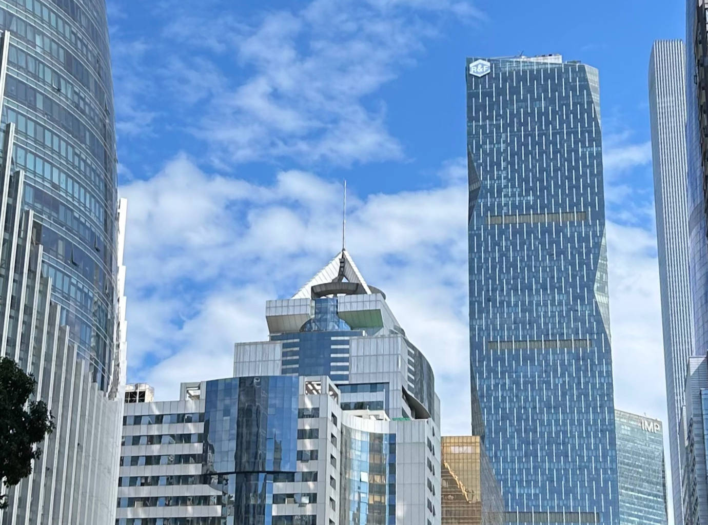 时隔一年，公积金贷款利率再降0.25%，现在是买房好时机吗？