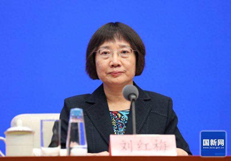 全国总工会：大力支持有条件的用人单位办托丨直击发布会